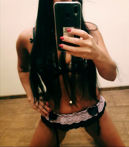 Индивидуалка СПб Флора Брюнетка c 2 размером груди у метро Чкаловская Санкт-Петербург Фото-2