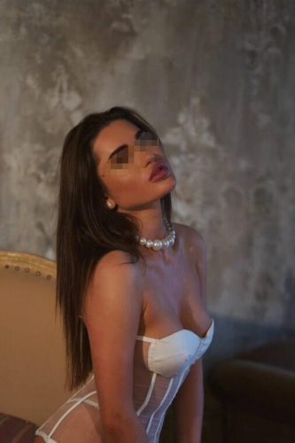 Проститутка Питера Дарьяна Брюнетка c 2 размером груди у метро Балтийская Санкт-Петербург Фото-5